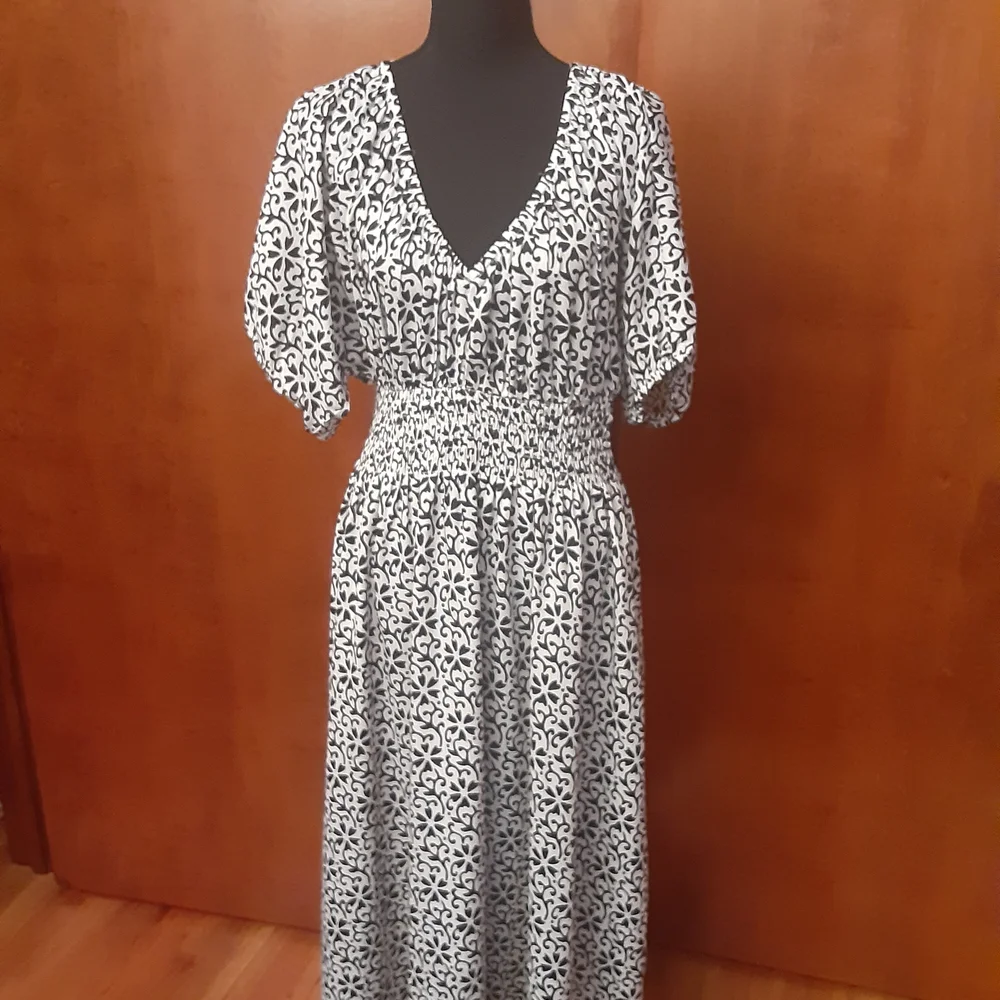 Ann Taylor Black & White Maxidress - Picture 8 of 8